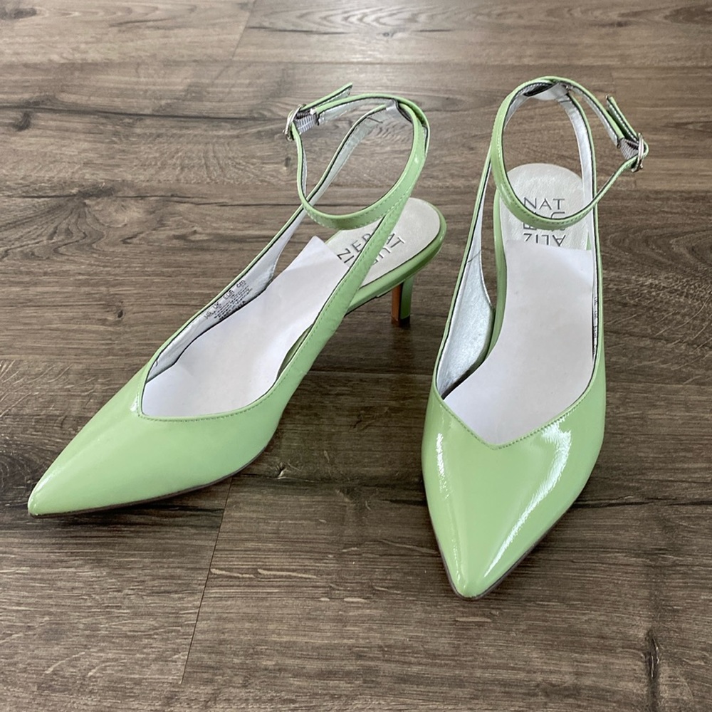 Naturalizer woman’s green shoes Sz 7.5